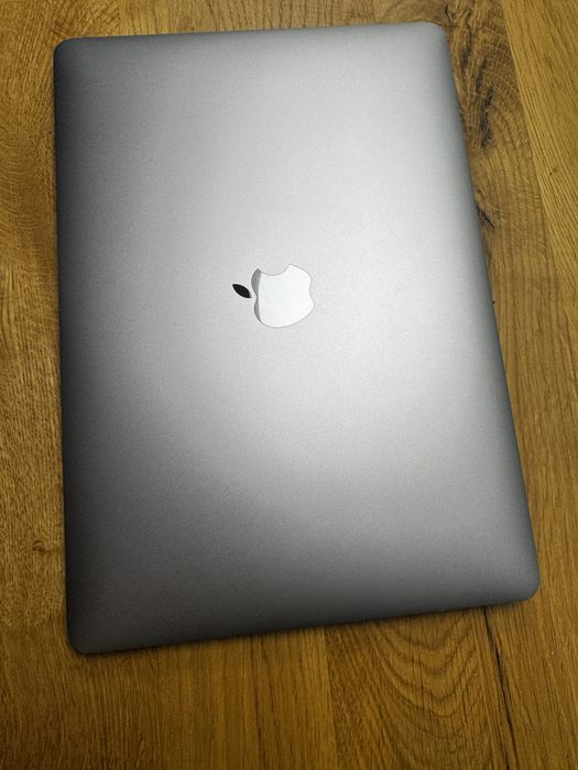MacBook Air 8/256
