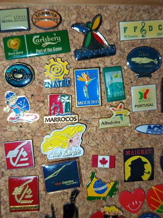 Pins de lapela diversos