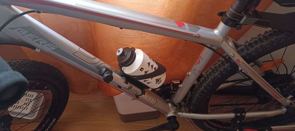 Bicicleta nova. Completa