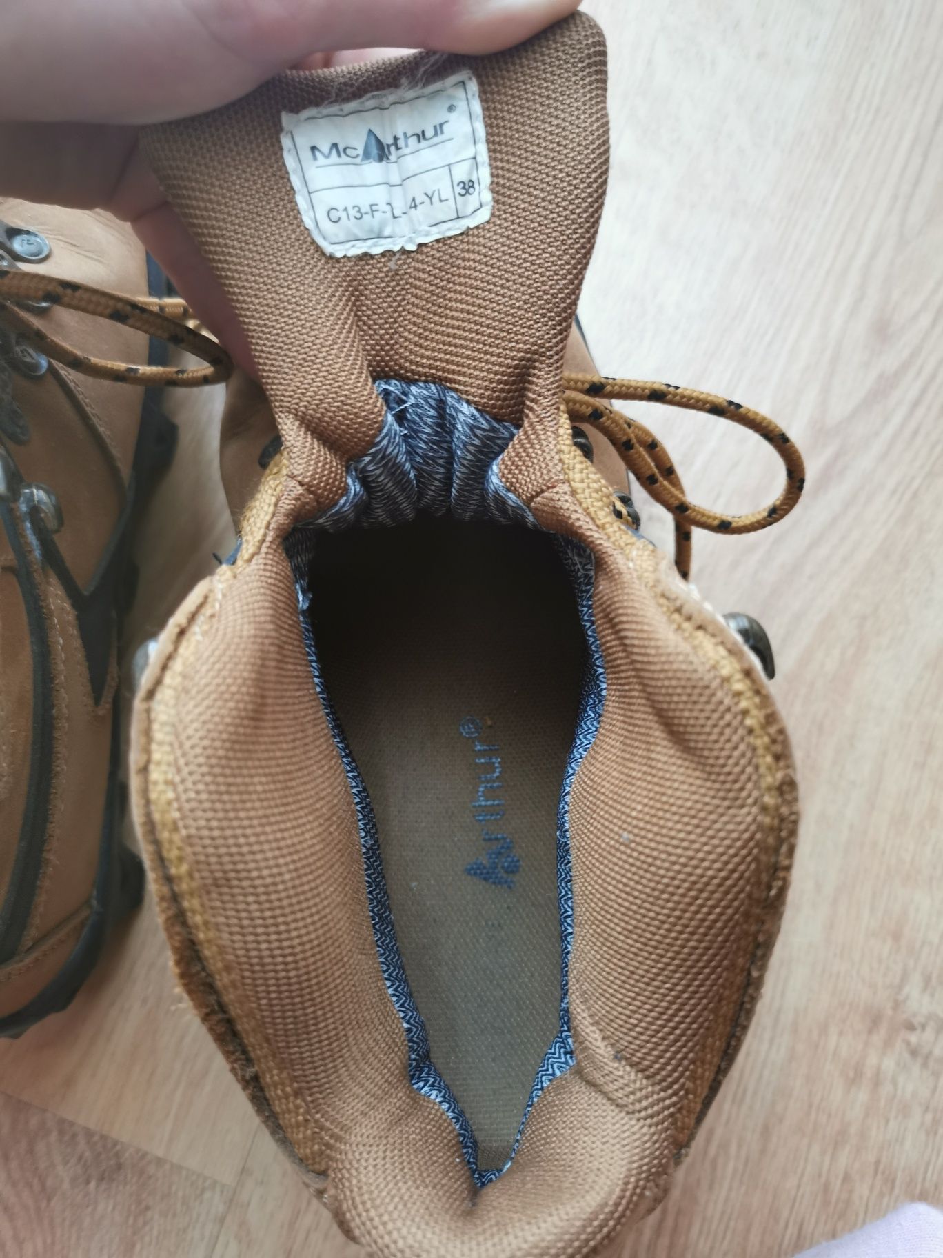 Buty trekkingowe zimowe 38 McArthur