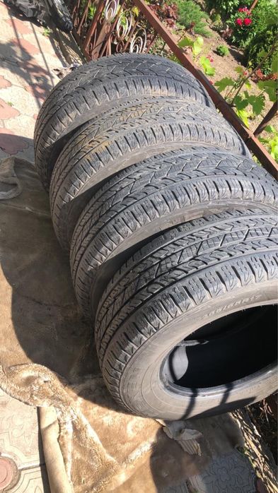 Резина,скаты,колеса,покрышки 265.65.17 nexen roadian