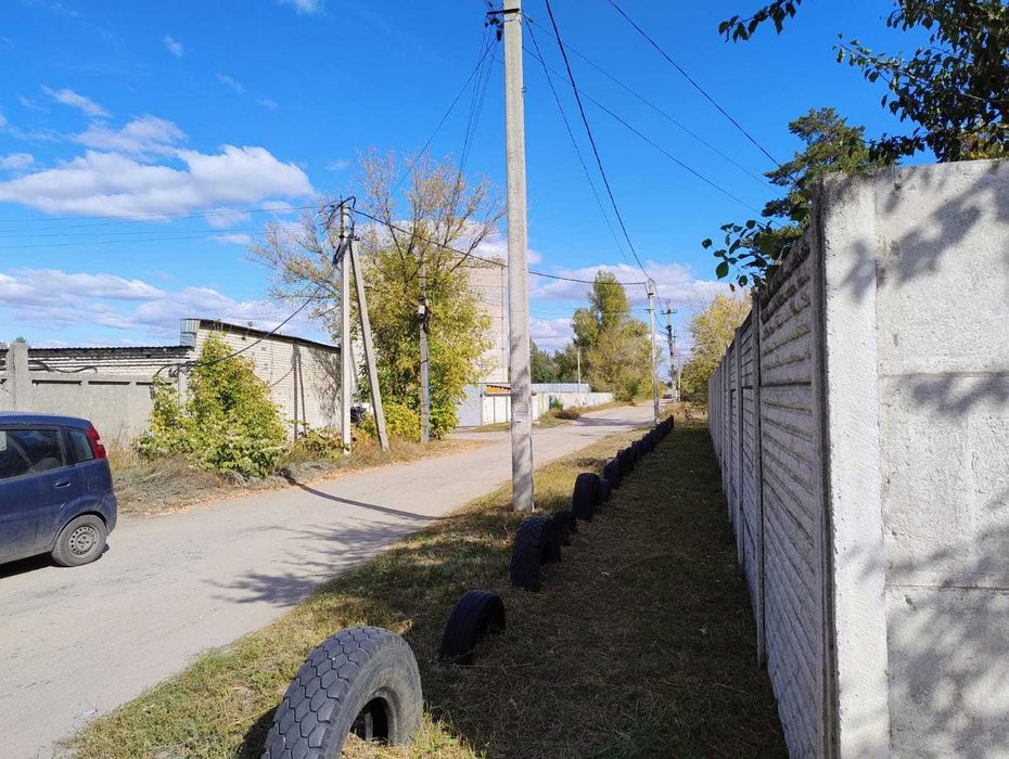 Продам участок Безлюдовка 17 соток, 500м до озера, 5км до Эпицентра