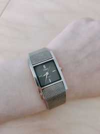 Zegarek na bransolecie Timex damski