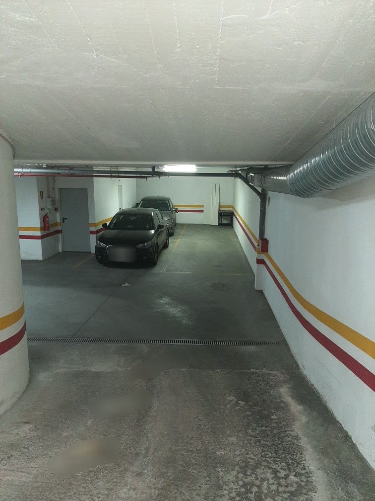 2 Lugares de parqueamento nas Colinas do Cruzeiro - Odivelas