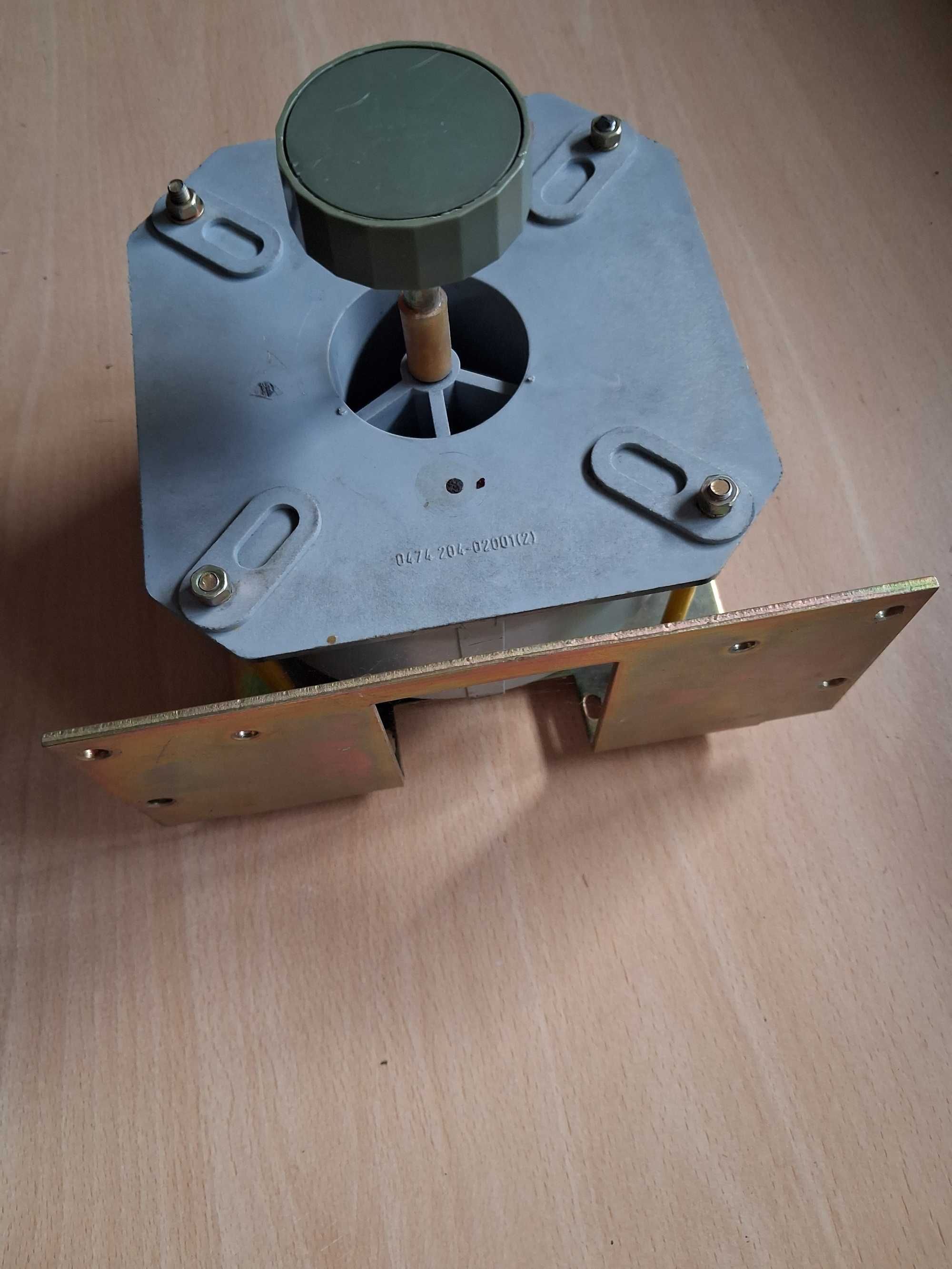 Autotransformator zasilacz ddr