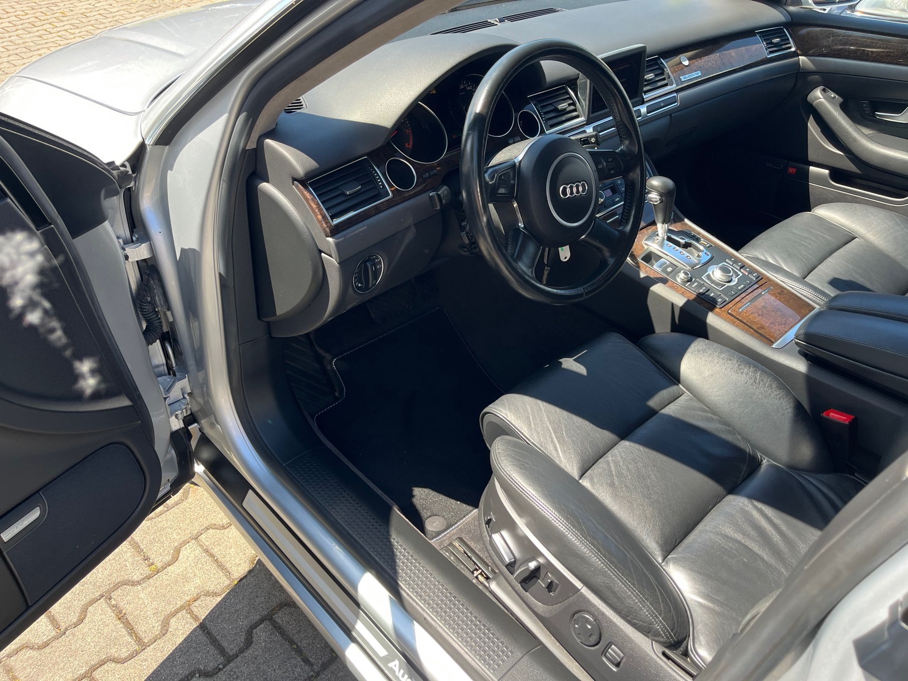 Audi A8 IDEAŁ Solar Keyles Radar 4xKlima Bose F1 El.Rolety FULL Bixen Webasto