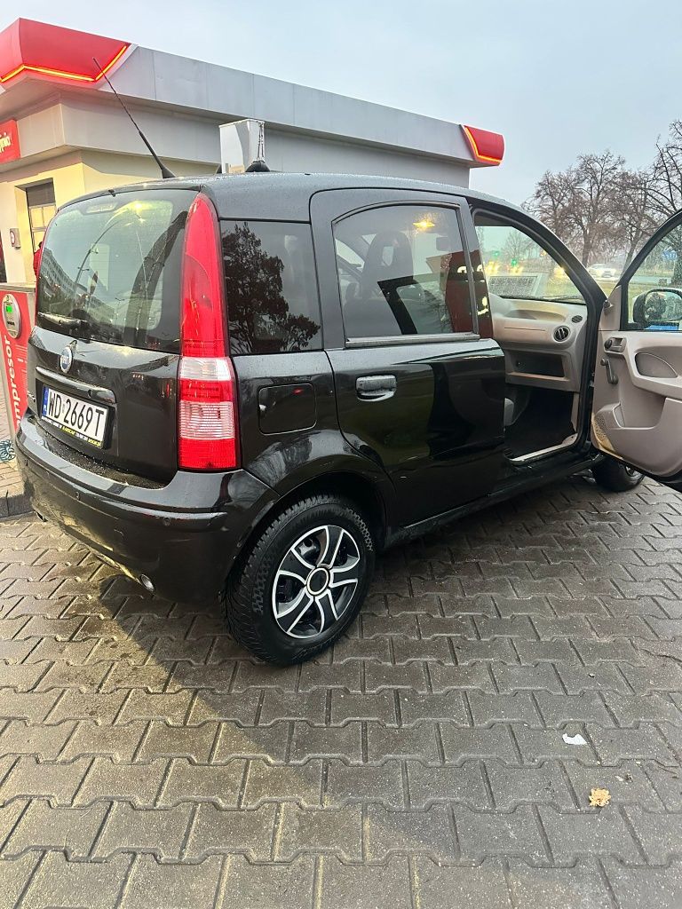 wypożyczalnia samochodów 42,99 Glovo Bolt Uber wynajem auta