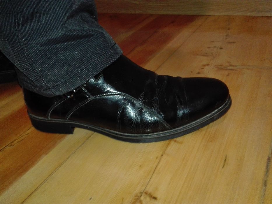PUMA кросівки 42.Шкіряне зимове взуття на міху