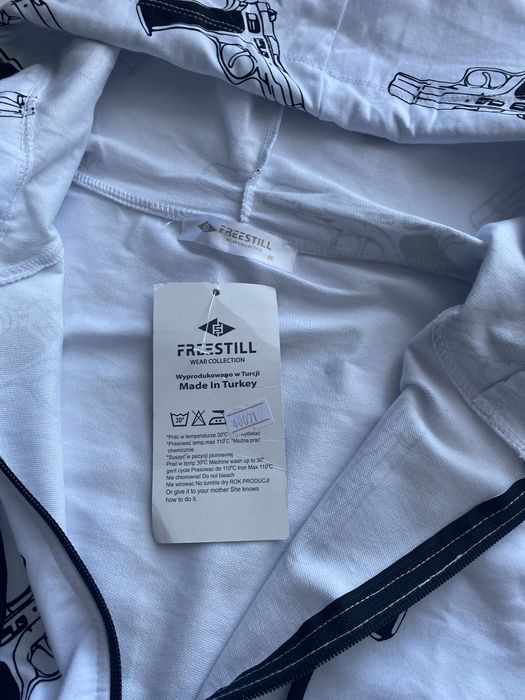 Nowa bluza typu bomberka