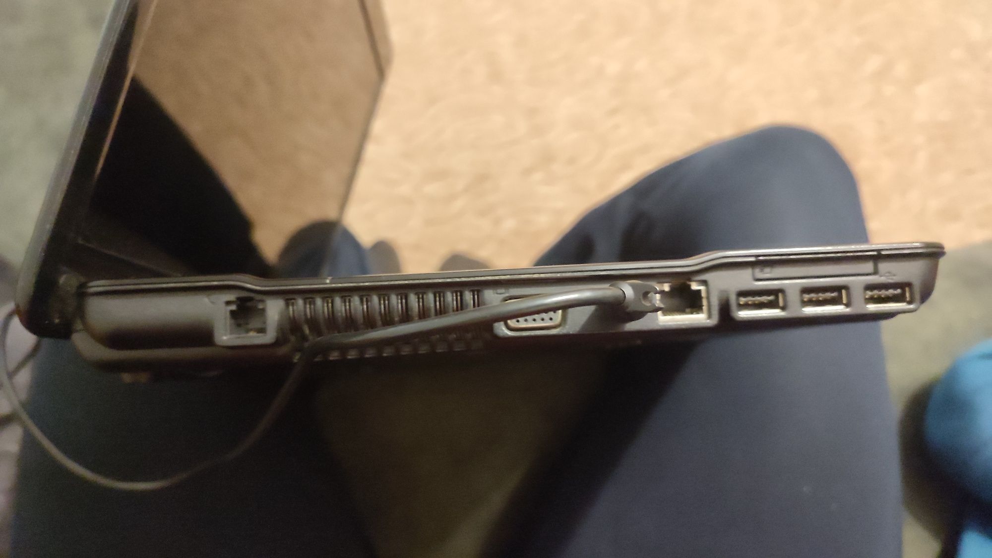 Ноутбук HP Compaq 610