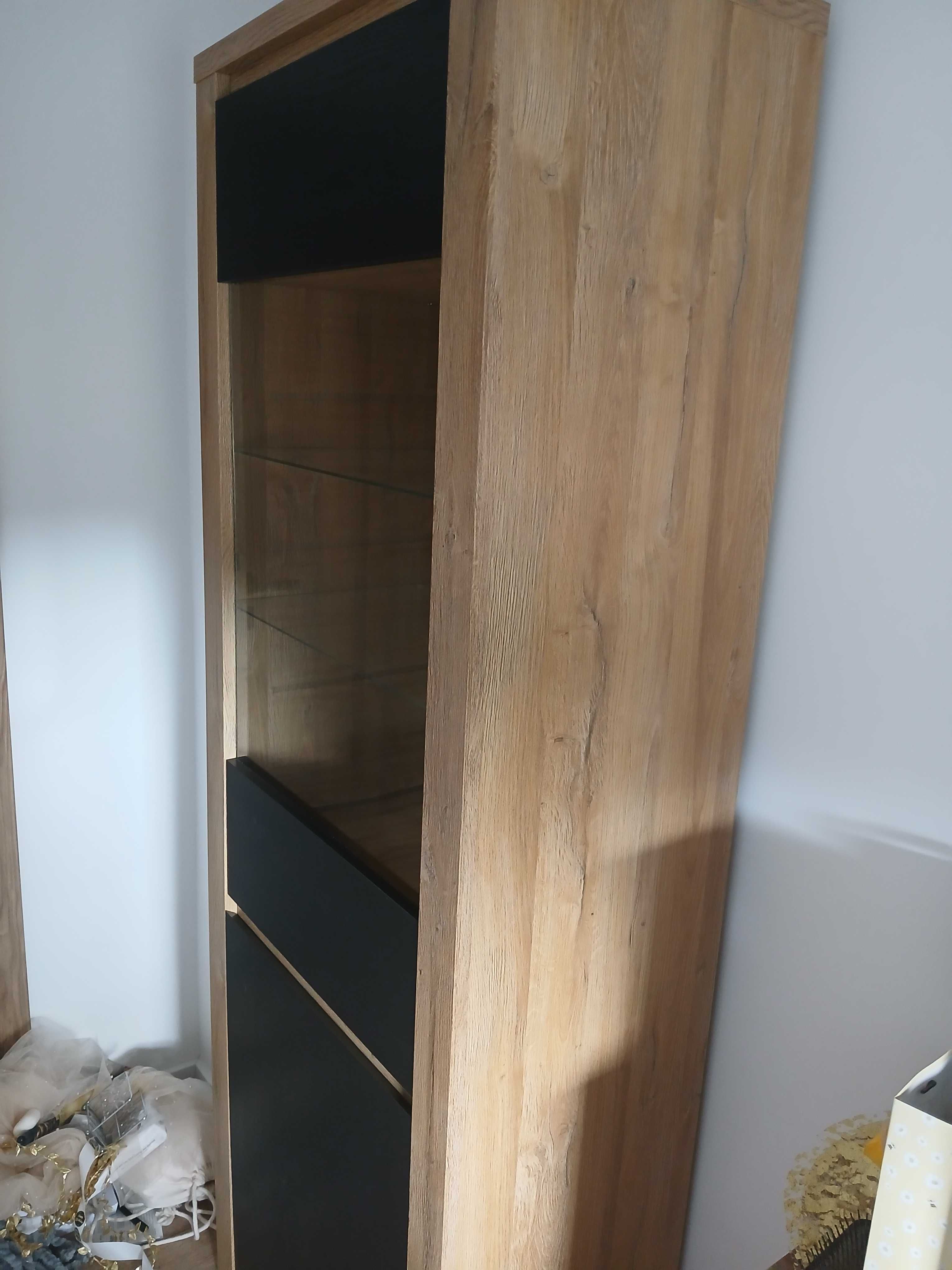 Duży slupek , witryna 200×70