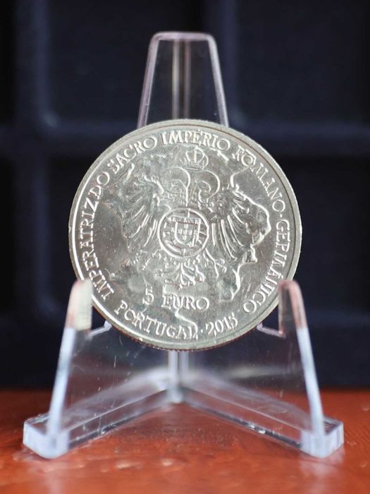 Moeda 5 € Cupro-Níquel - Rainhas da Europa - Isabel de Portugal