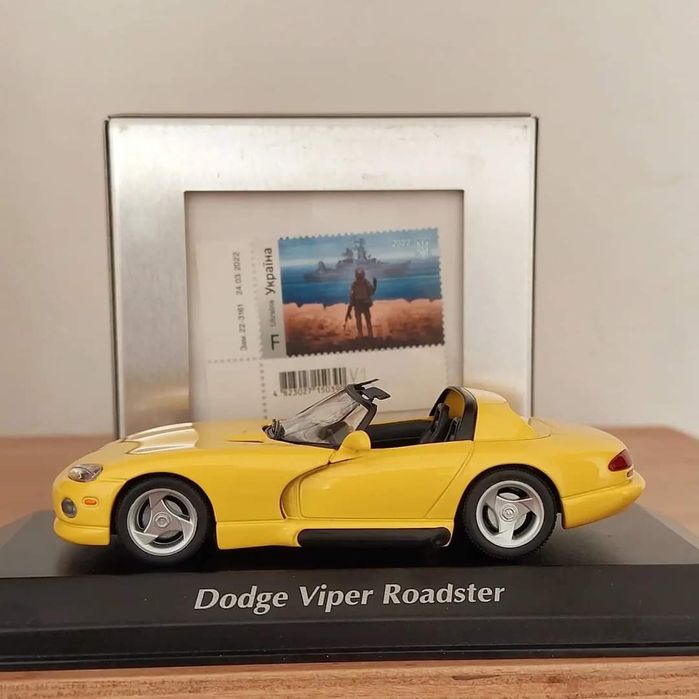 Масштабна модель Dodge Viper Roadster  1/43 Minichamps