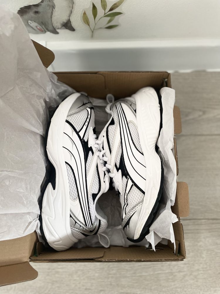 Кросівки Puma Morphic оригінал