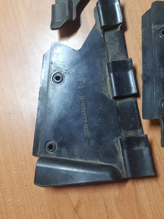 Уголок боковой корпуса вещевого ящика боковинка ВАЗ 2101-5303015