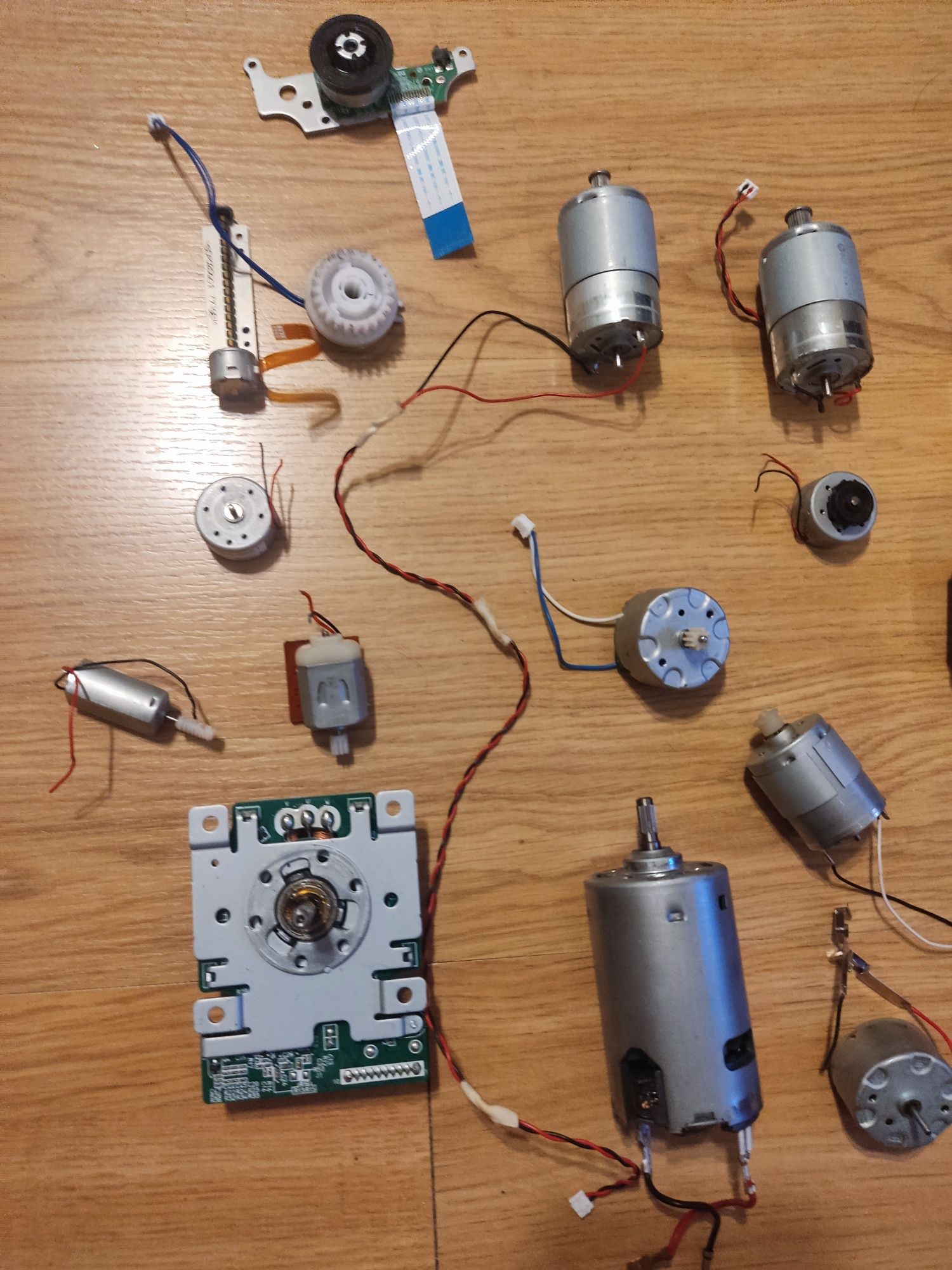 Conjunto motores elétricos - várias voltagens - múltiplas aplicações