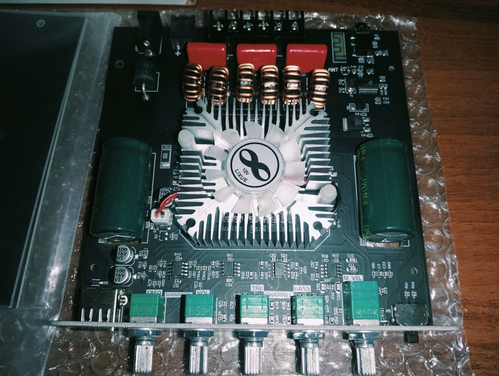 Підсилювач Bluetooth  ZK-HT21  2x160W+220W