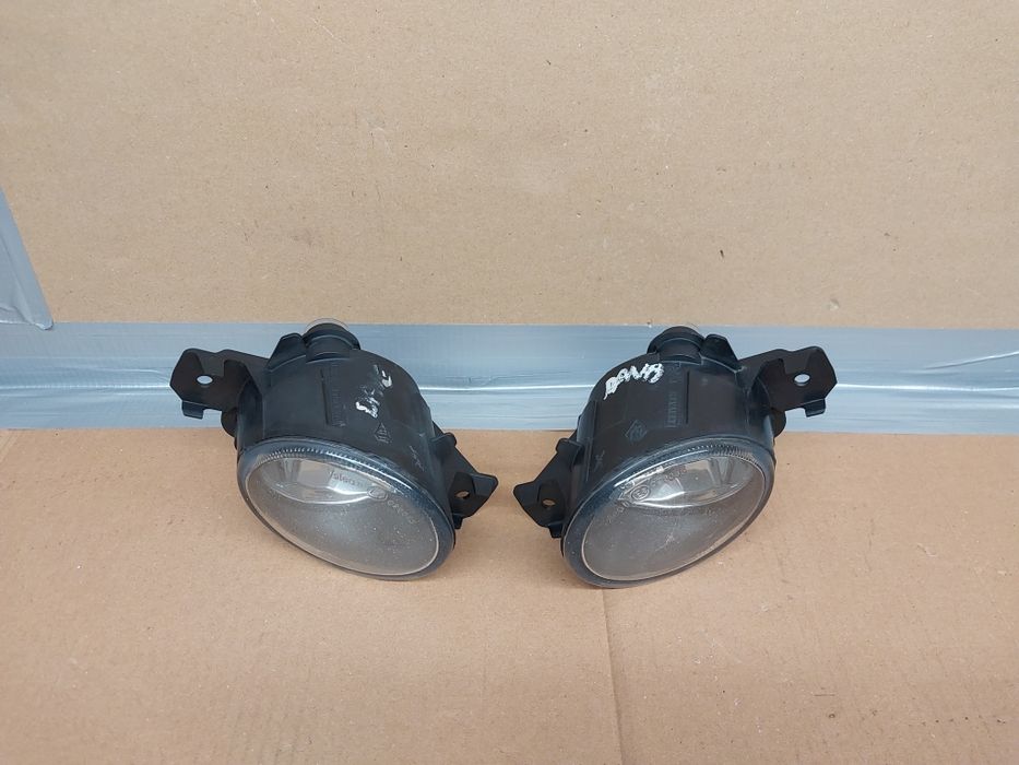 KOMPLET halogenów Renault Clio 2 II FL Thalia 2003 rok przeciwmgielne