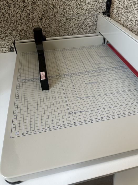 Guilhotina Manual Profissional A3