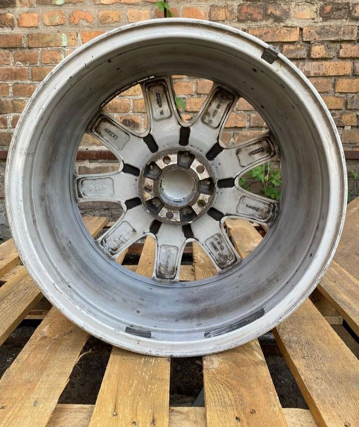 Комплект дисков Mercedes Benz R18 5x112