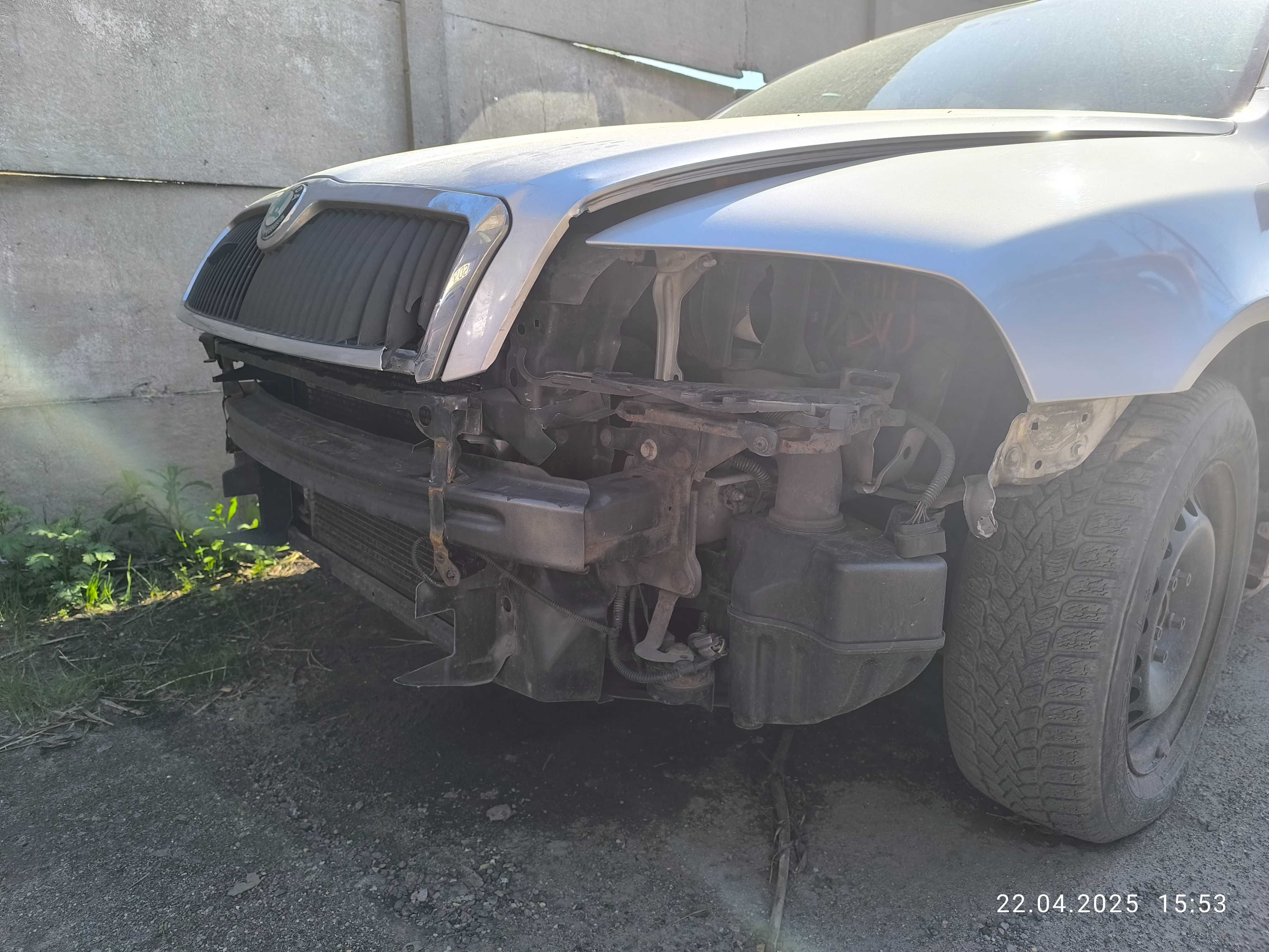 Skoda Octavia 2 1.6 MPI LPG, 2011 r.  uszkodzona po kolizji