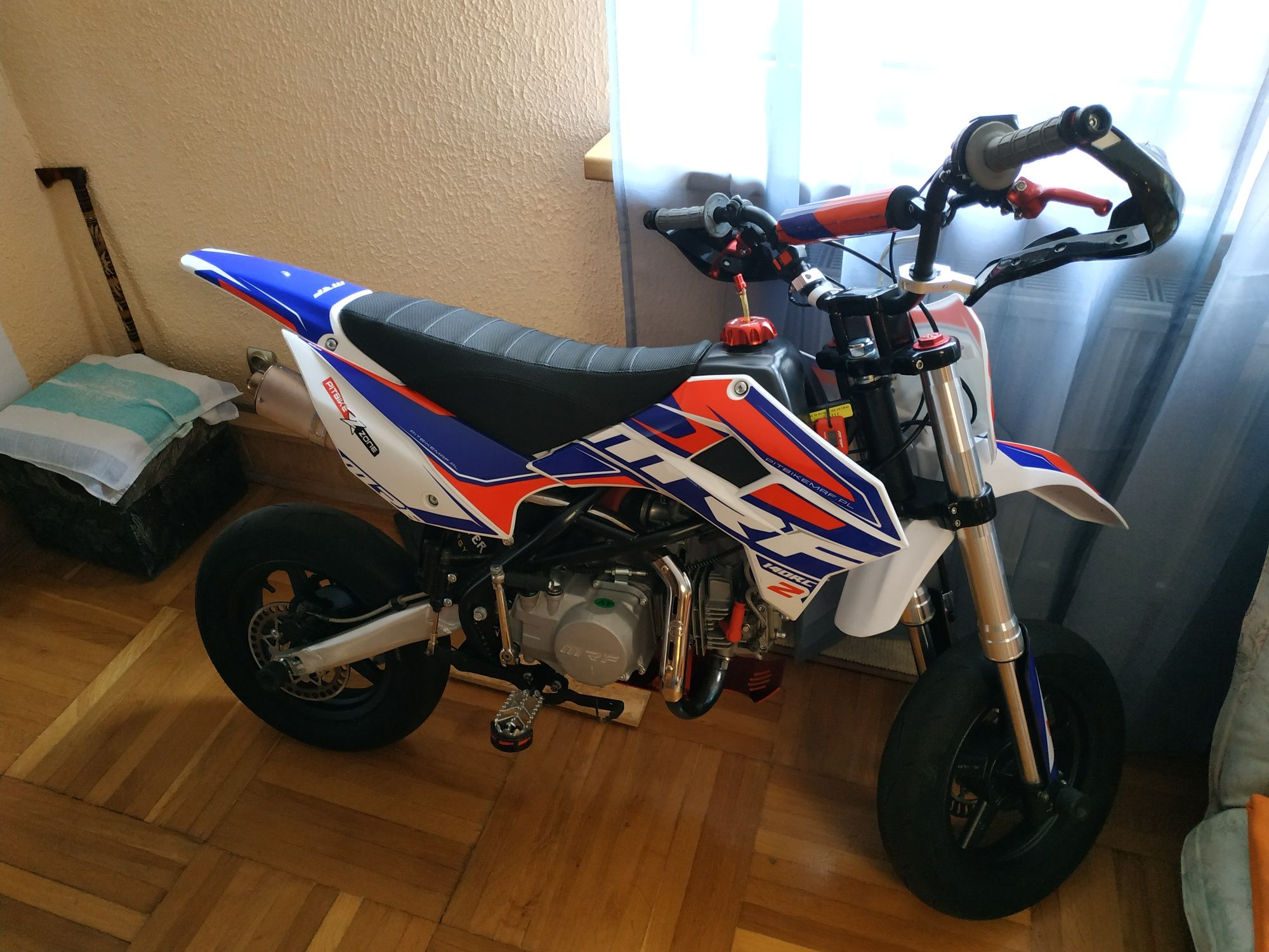MRF RC-Z 140 SM 20 mth- PITBIKE- jak nowa, tor, hala - max wyposażenie