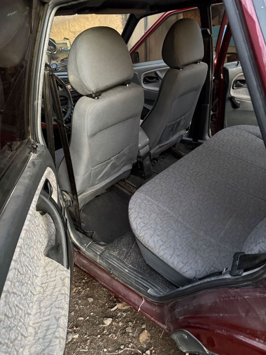 Продам машину ваз 2199