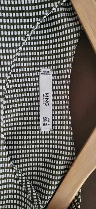 Blusa Mango S com mangas boca de sino