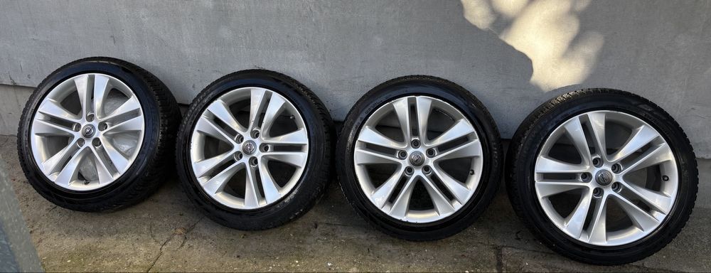 Koła zimowe 5x115 opel zafira C Falken 235/45/18 TPMS et 46 OPO46