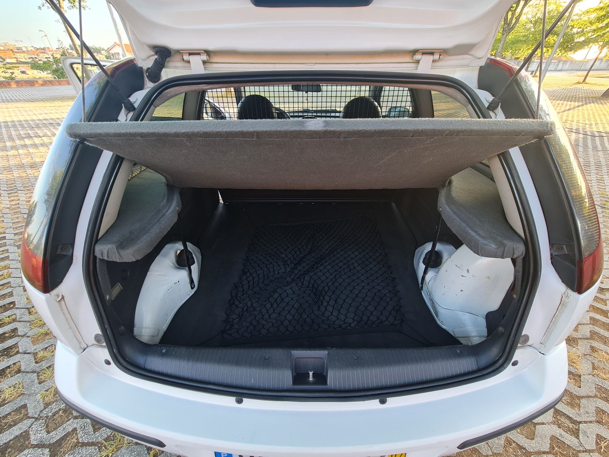 Opel Corsa C Van 1.3 CDTI – Fiável, Económico e Pronto a Trabalhar