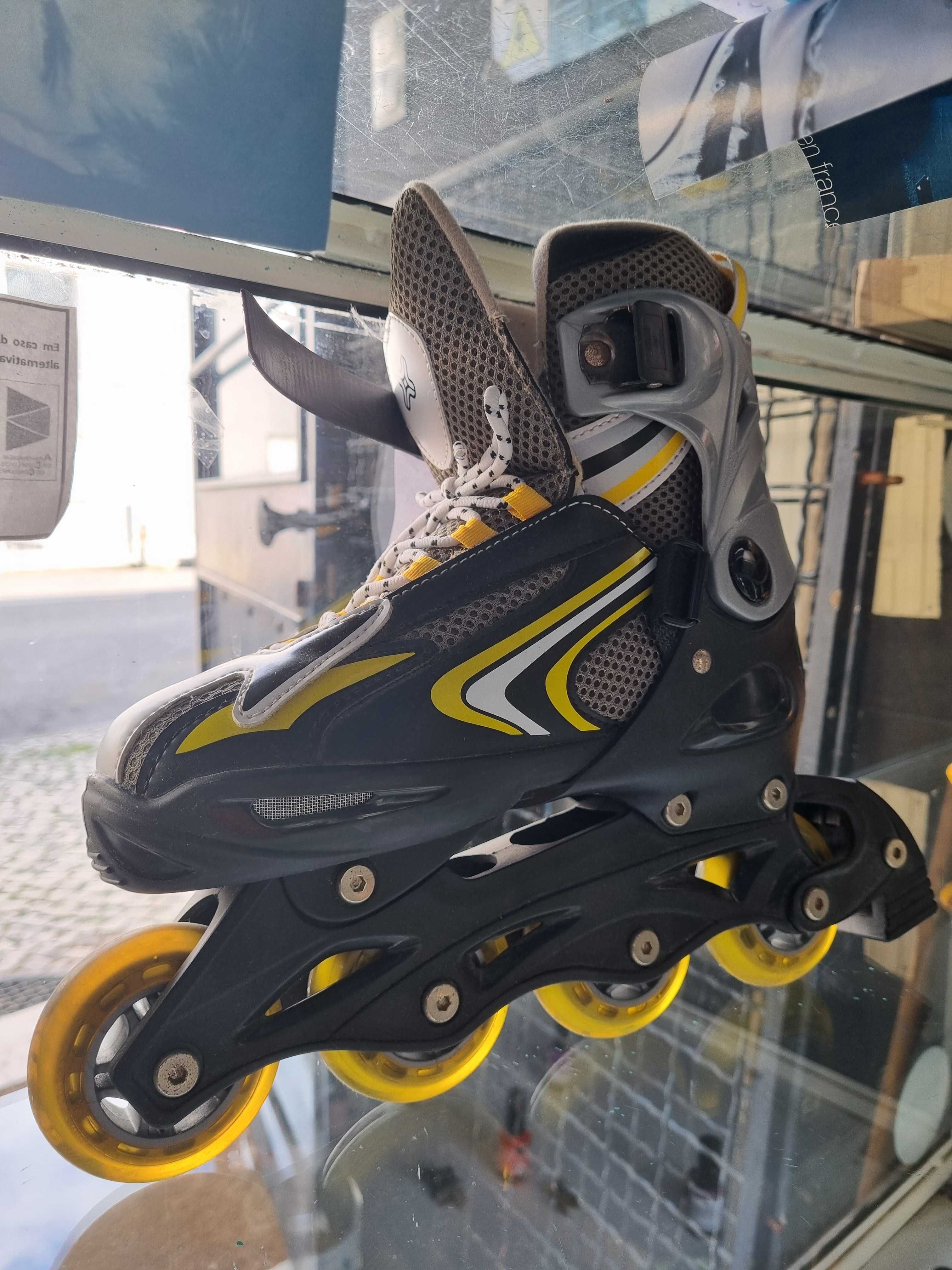 Patins quase novos