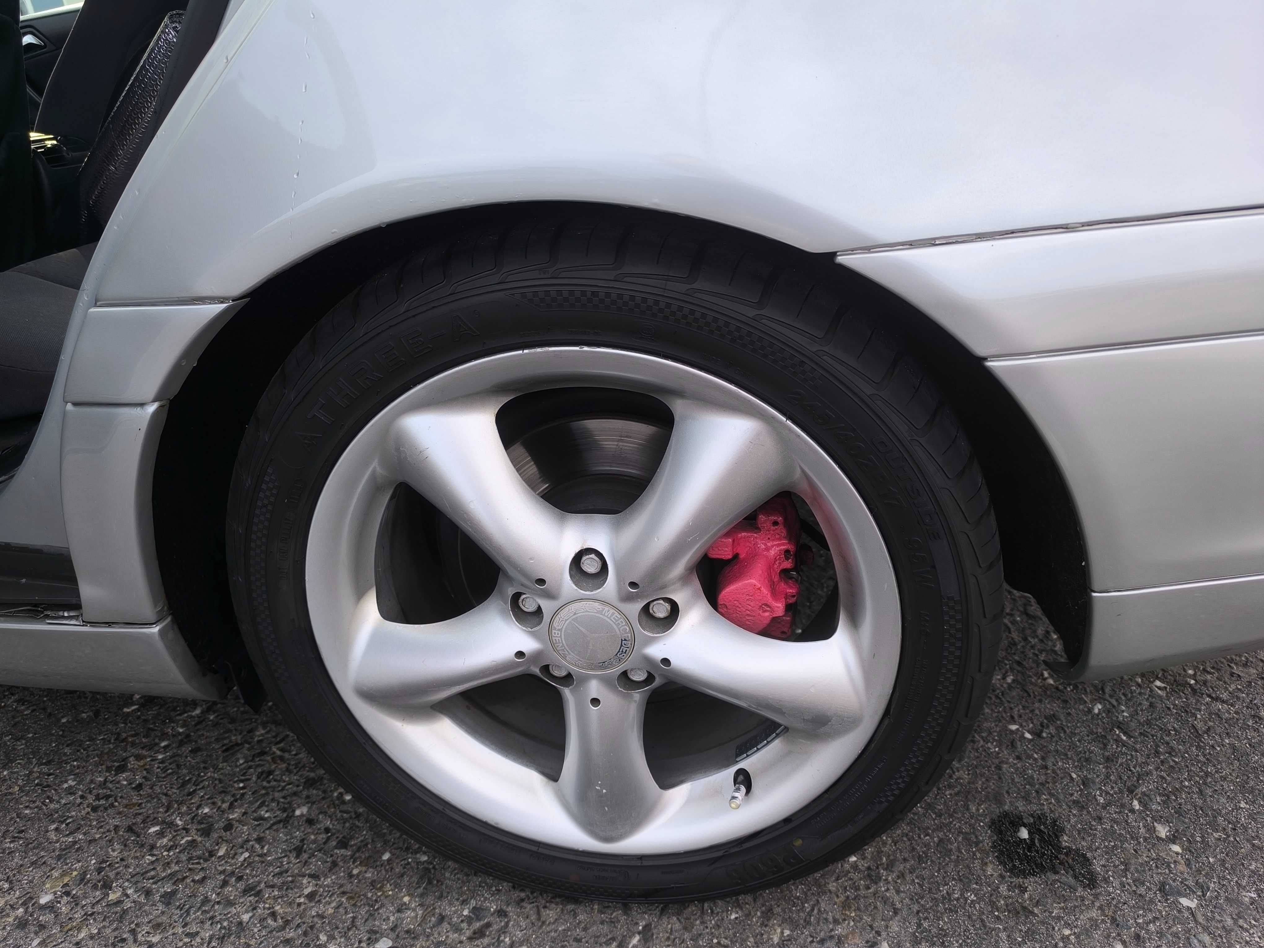 Mercedes carinha C200
