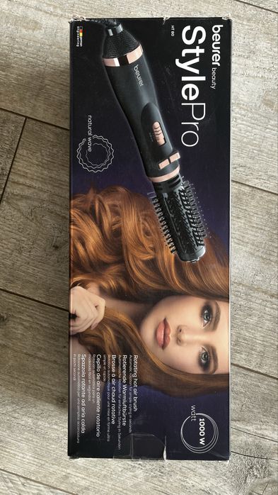 Фен-щітка Beurer HT50