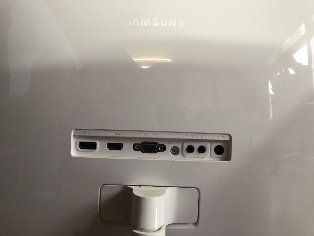 Монітор Samsung 27