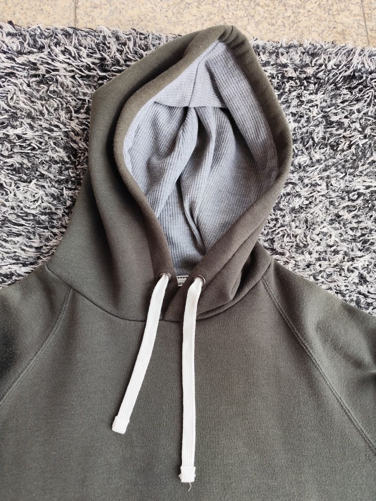 Camisola/ Sweat verde tropa com capucho