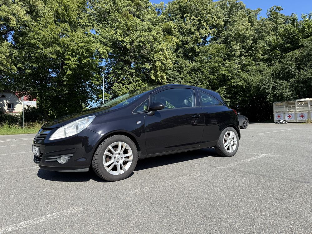 Opel CORSA D 1.4 Sport