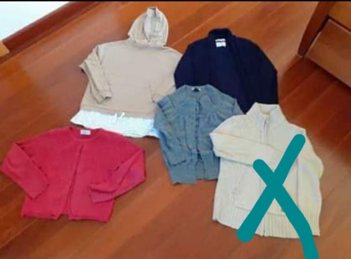 Várias  camisolas / casacos/ sweats de 2 a 5€