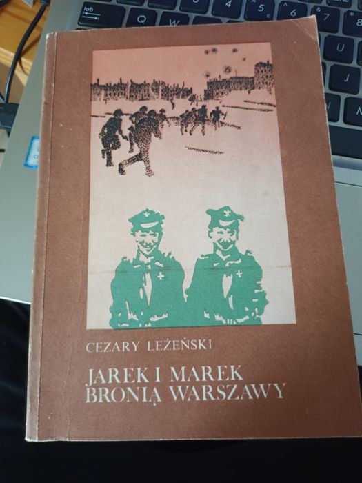Jarek i Marek Bronią Warszawy - Cezary Leżeński