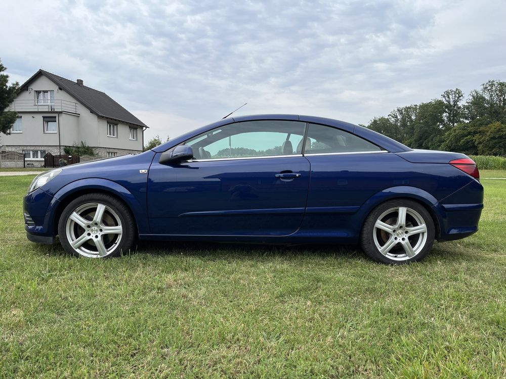 Opel Astra H TwinTop 1.9 CDTI