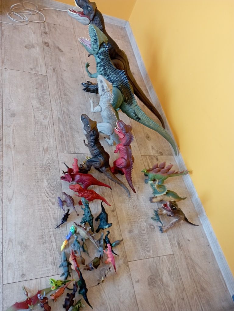 Dinozaury Mattel XXL oraz inne 41sztuk