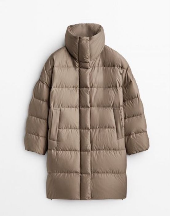 В наявності пуховик massimo dutti розмір М