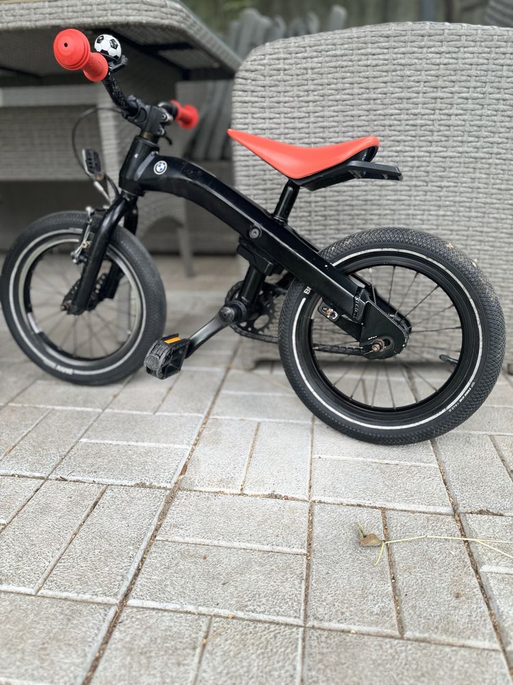 Велосипед беговел BMW kisd bike