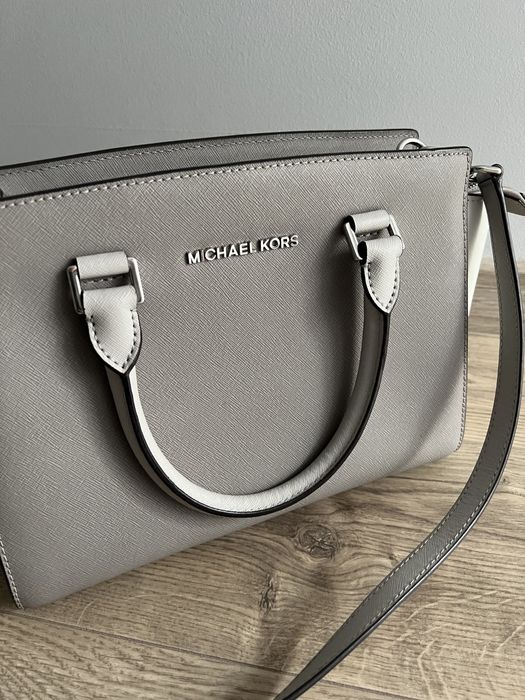 Szara skórzana oryginalna torebka Michael Kors Selma