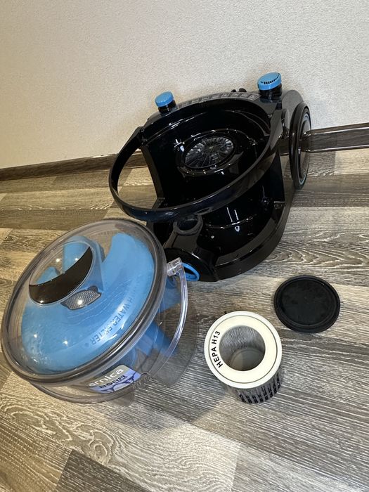 Пилосос: Arnica Bora 5000 Rot