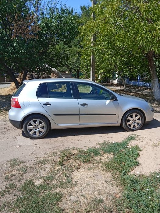 Volkswagen Golf5 2006р.Состояние отличное.6000$