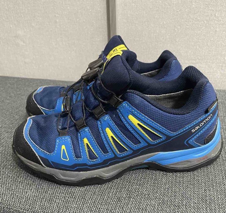 Продам дитячі кросівки Salomon