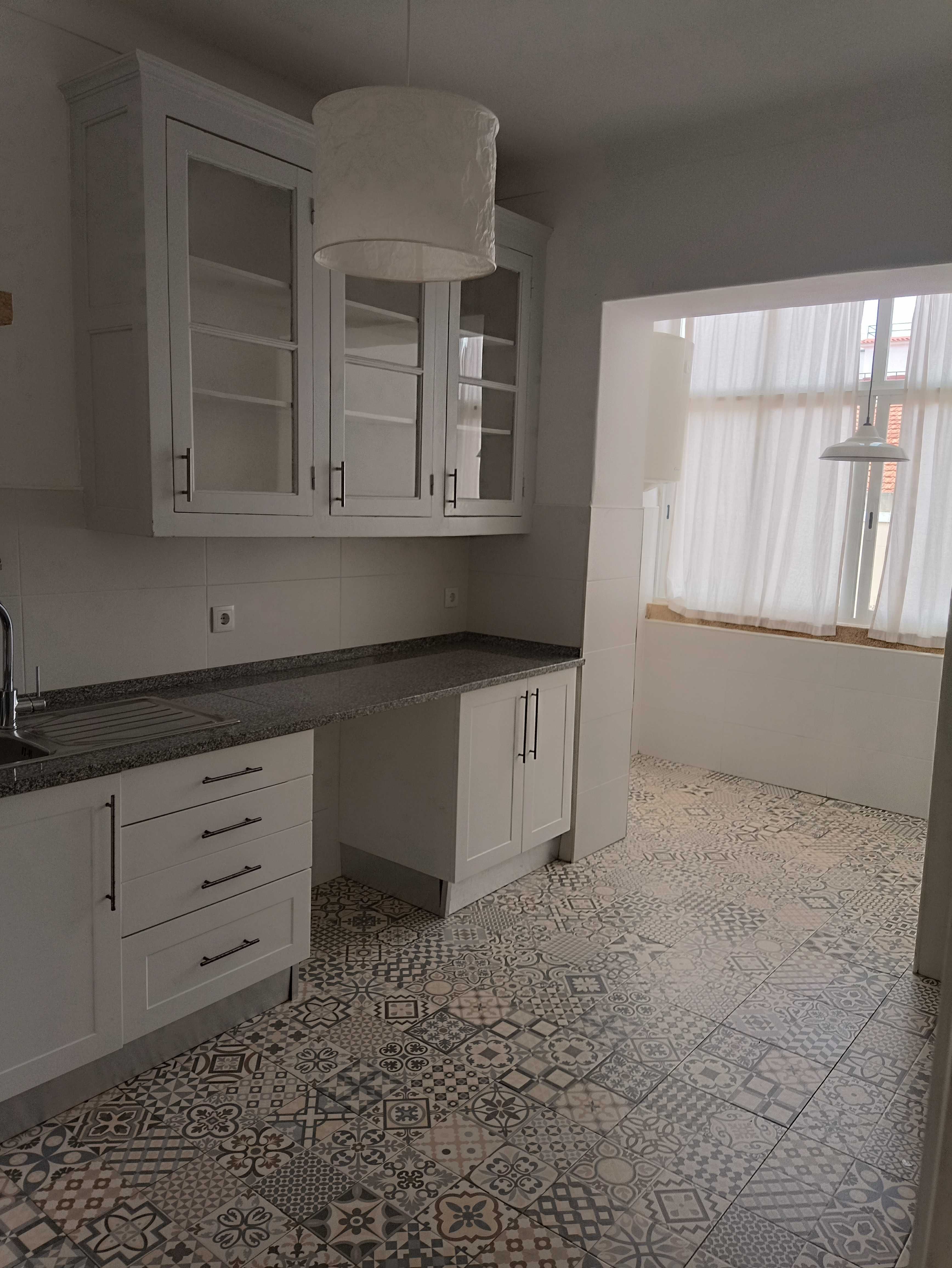 Arrendo T2  Mina/Amadora