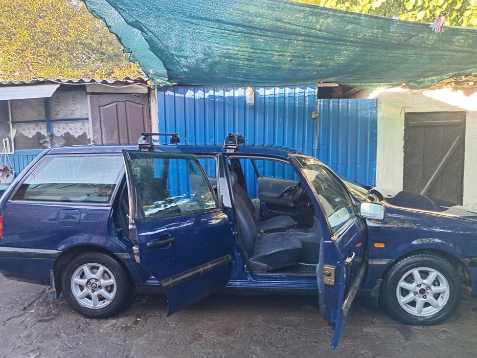 Продаемо машину так як стоїть уже три роки