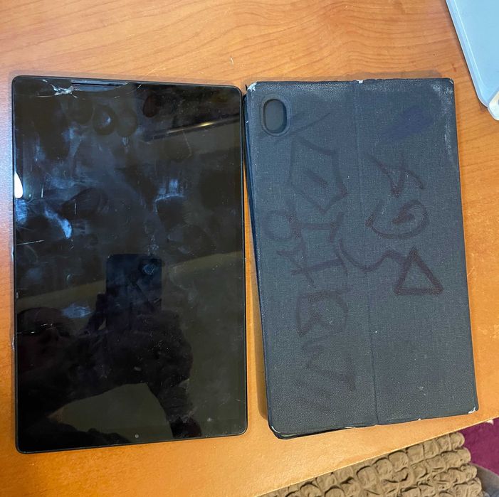 Планшет Lenovo M10 HD разбит экран