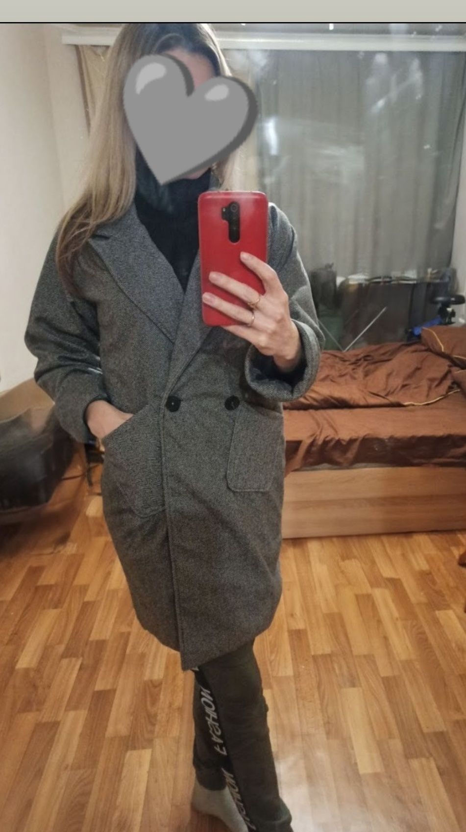 Пальто жіноче на весну